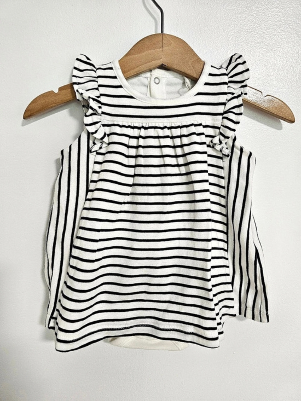 🧸2/20$ Petit Bateau Size 3M Striped Ruffle Sleeve Dress Baby Girl